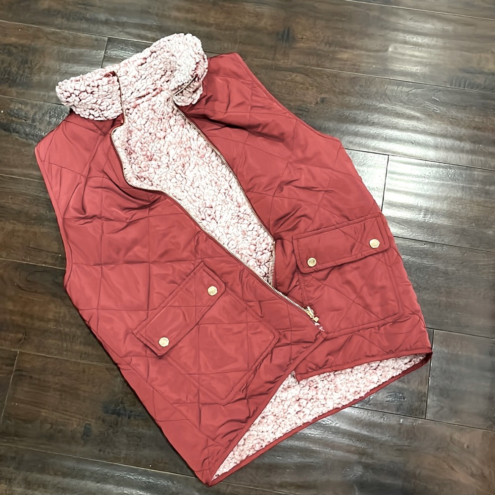 Women’s reversible vest! - Picture 2 of 3